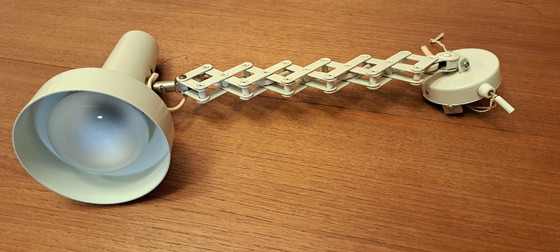 Image 1 of Lampada da parete Scissor Lamp in metallo: autentico pezzo vintage degli anni '70.