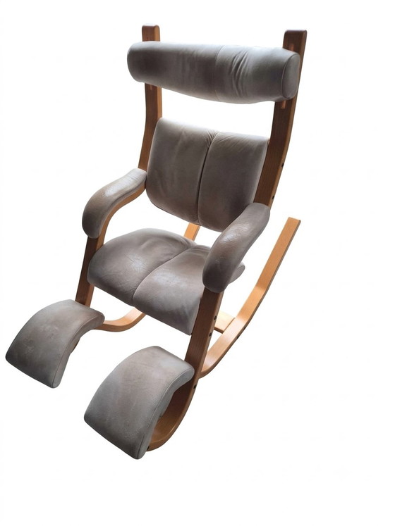 Poltrona Stokke Varier Gravity – Peter Opsvik - Sedia a dondolo ergonomica – Poltrone, Wood, Leather (photo 3 of 5)