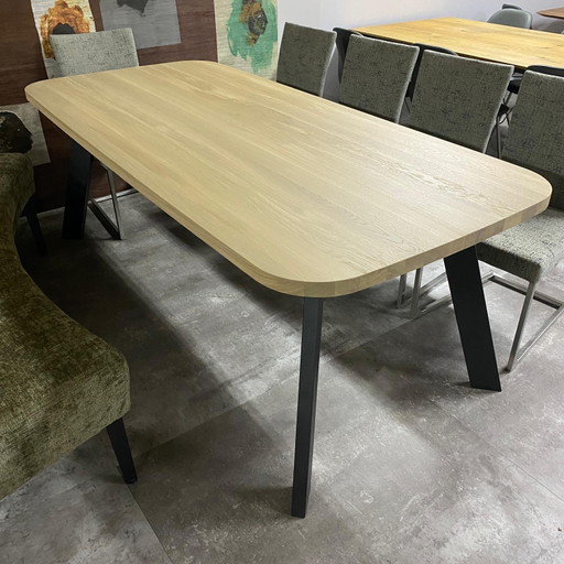 Tischgespräche – Bert Plantagie, eettafels