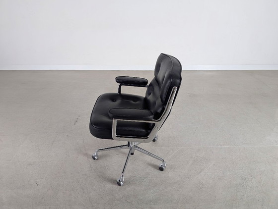 Image 1 of Original Vitra ES 104 Lounge chair Charles Eames office chair armchair