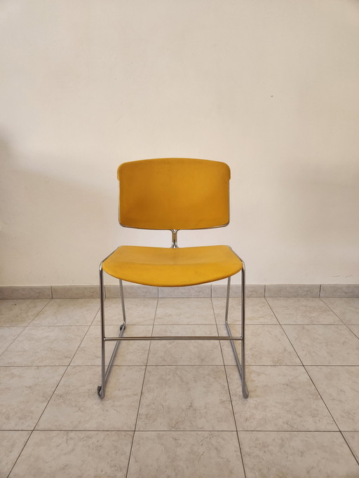 3 chaises Max Stacker pour Strafor Steelcase