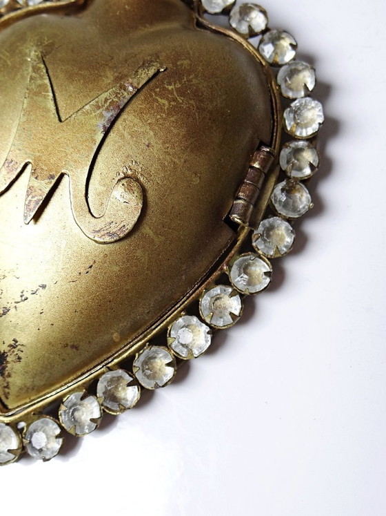 Image 1 of Ex voto antico, cuore fiammeggiante di Maria di Pomponne, tempestato di strass, XIX-XX secolo.