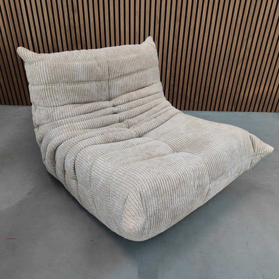 Image 1 of Ligne Roset Togo - Corduroy Rib Eenzits