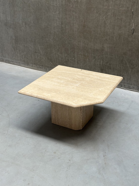 Image 1 of Table basse/table d'appoint vintage en travertin