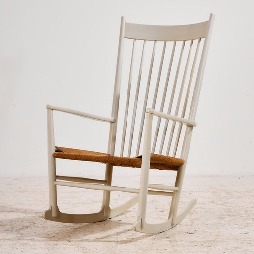MK11118 J16 mecedora de Hans J. Wegner para FDB Møbler