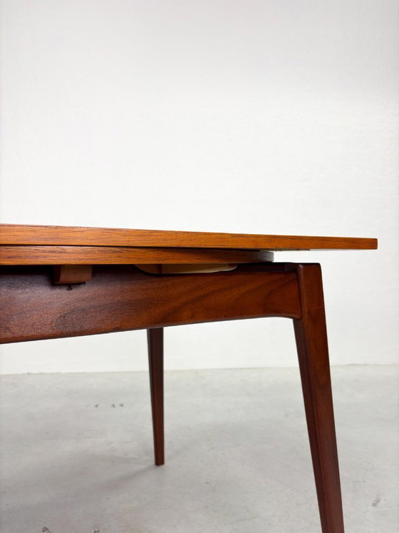 Round Milan Dining Table by Louis van Teeffelen – Wood (photo 12 of 19)