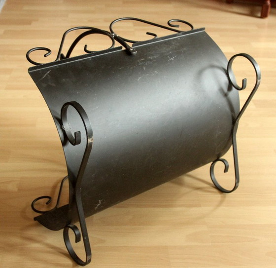 Image 1 of Panier à bûches en fer forgé fait main - Vintage