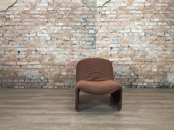 Image 1 of Artifort Alky