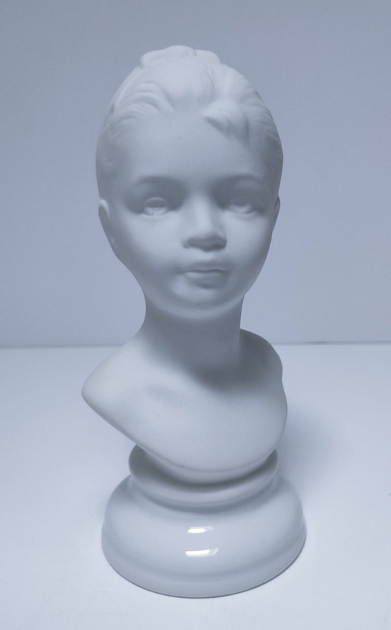 Image 1 of Cabeza de niña de porcelana bisqué de los años 60