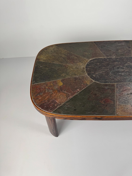 Image 1 of Mesa baja grande de pizarra y madera