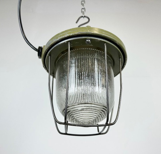 Image 1 of Groene industriële bunkerlamp van Polam Gdansk, jaren 70