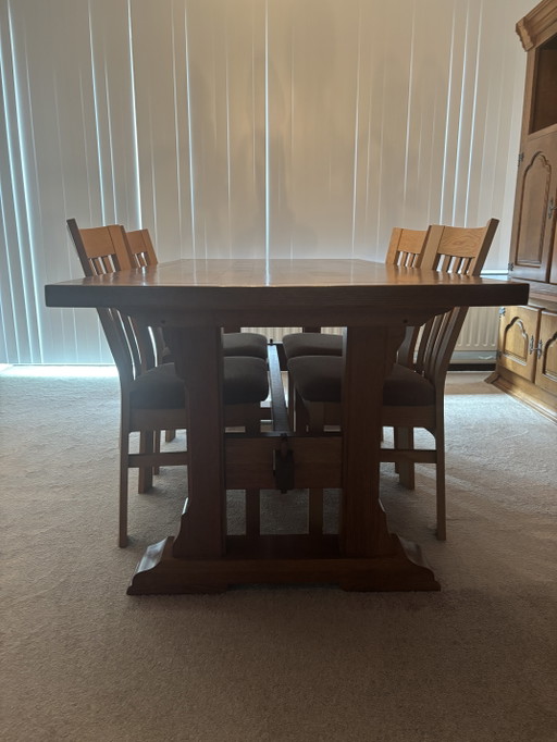 Splendida sala da pranzo in rovere. – buffetkasten, Other, Textile
