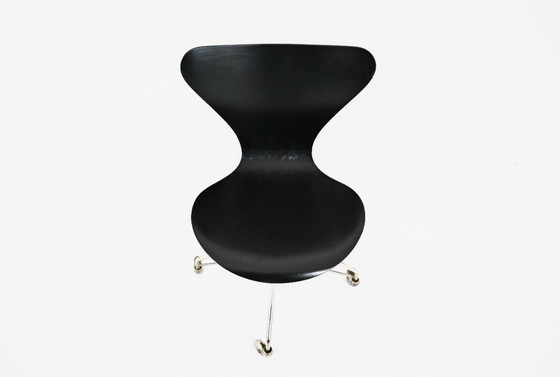 Image 1 of Silla modelo 3217 de Arne Jacobsen para Fritz Hansen, años 60