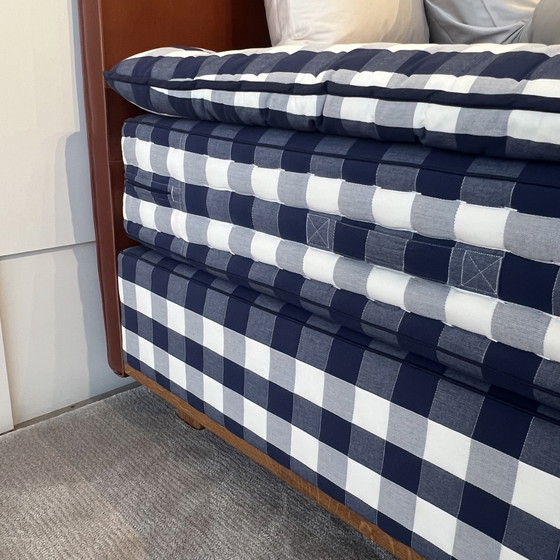 Image 1 of Hästens Vividus Boxspring – 210x210