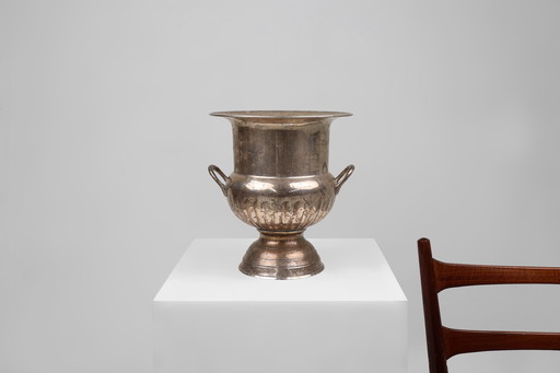 Antique silver-plated copper champagne bucket in Medicis shape, 1890s