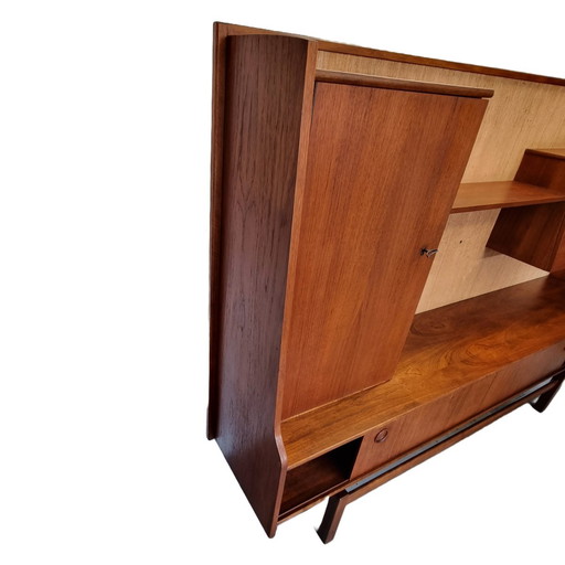 Armoire murale vintage en bois de teck avec bar, 1960s
