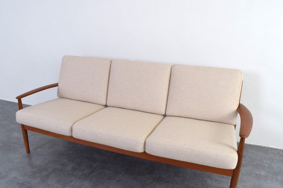 Image 1 of Deense teakhouten en wollen sofa uit het midden van de 20e eeuw, ontworpen door Grete Jalk voor France & Søn, jaren 60.