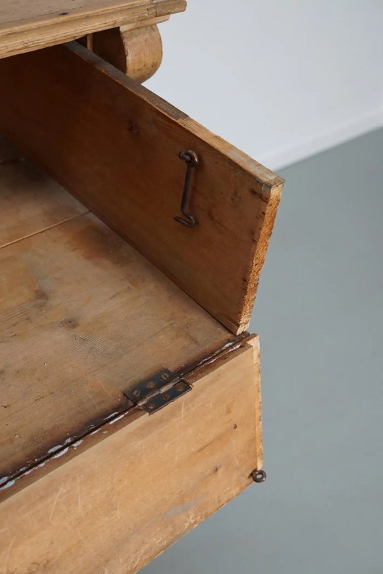 Image 1 of Antieke Duitse grenen winkelkast, begin 20e eeuw