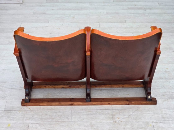 Image 1 of Fauteuils de cinéma/théâtre danois des années 1950, en velours d'ameublement, état d'origine.