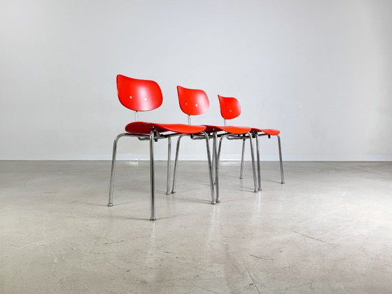Image 1 of Set of 3 Egon Eiermann SE68 Midcentury chairs Wilde+Spieth red