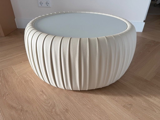 Mesa de centro de diseño Plisse de Tonin Casa