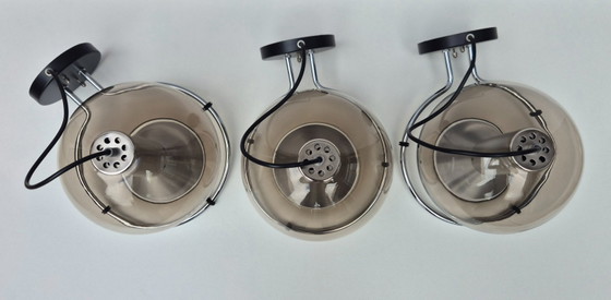 Image 1 of Vintage set identieke wandlampen - RAAK | F. Ligtelijn | 3 globes - Jaren 60