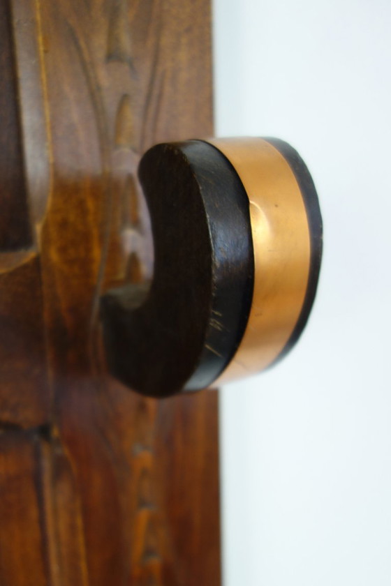 Image 1 of Appendiabiti da guardaroba in legno intagliato arte popolare Francia