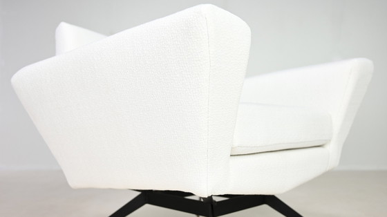 Image 1 of Studio Tecnico A.P.A, pair of armchairs model M530 for Lenzi. Italy, C.1950