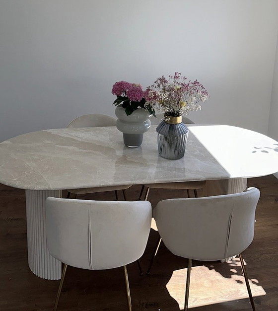 Image 1 of Adora ovale eettafel van marmer