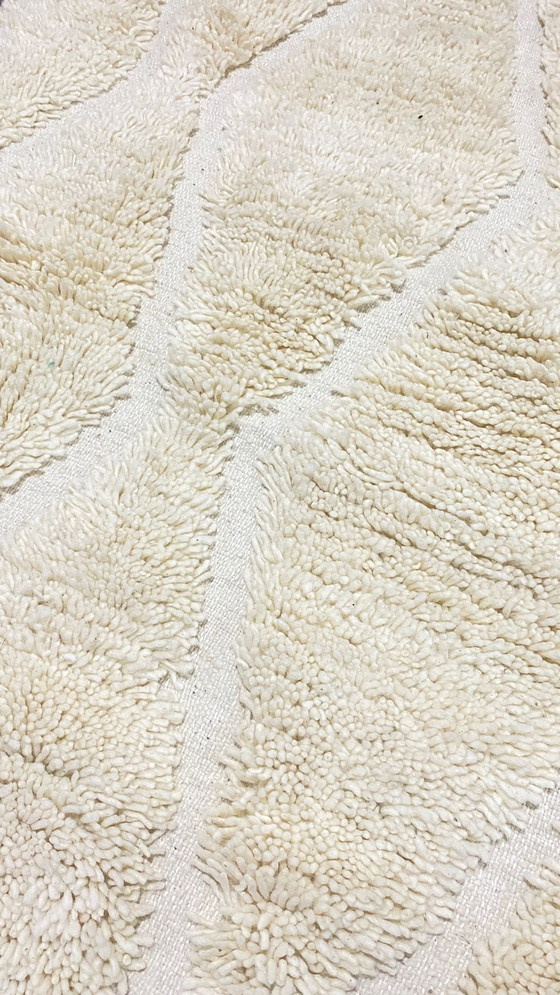 Image 1 of Authentic Berber Carpet - Minimalist Diamond Pattern in Natural Wool (150x100 cm)