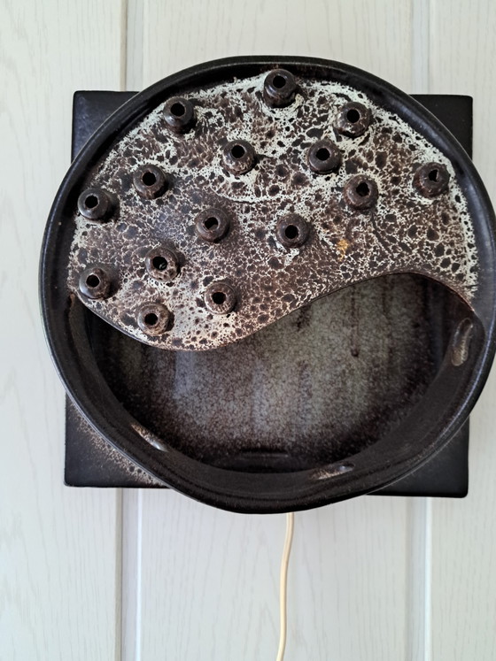 Image 1 of Vintage brutalist keramiek wandlamp – jaren 70 – space age sfeerlicht