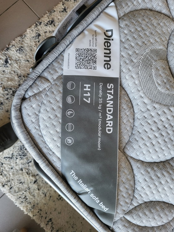 Image 1 of Slaapbank en bijpassende poef DIENNE