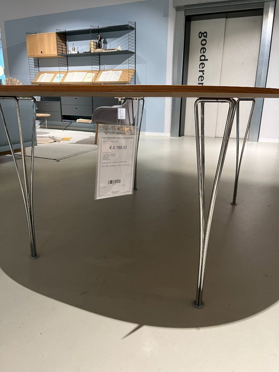 Image 1 of Fritz Hansen – Table de salle à manger Superellipse B613