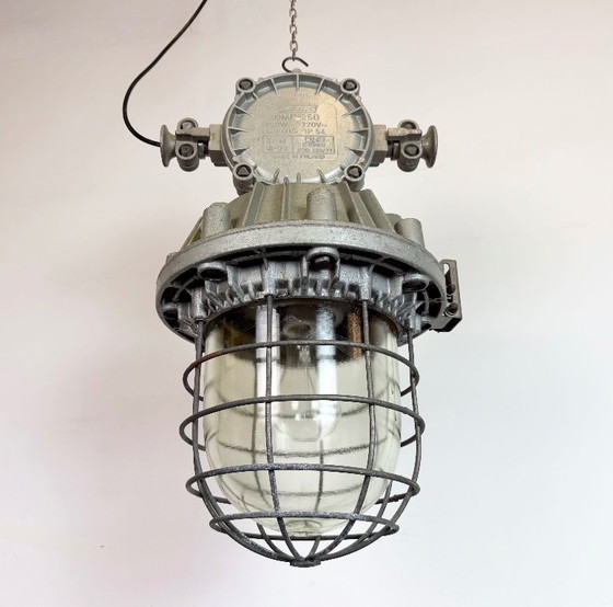 Image 1 of Grande lampada a sospensione industriale in alluminio pressofuso di Zaos, anni '70