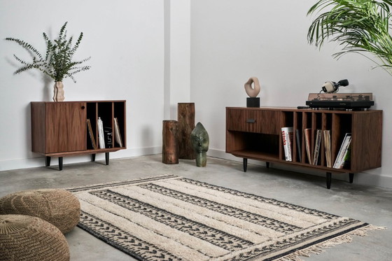 Image 1 of Mueble de nogal para TV O-S17