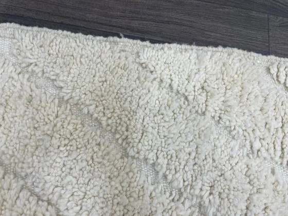 Tapis marocain artisanal décoré 250cm x 150cm – Wool (photo 7 of 9)