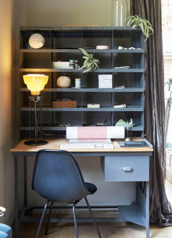 Image 1 of meuble/bureau de tri du courrier vintage