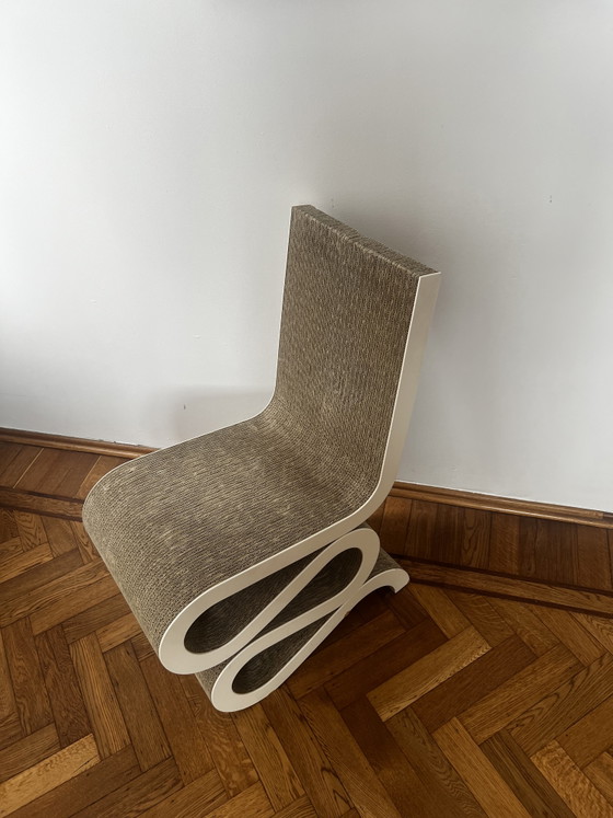 Iconic Vitra Frank Gehry Wiggle Chair – Stoelen / fauteuils, Paper, Wood (photo 7 of 10)