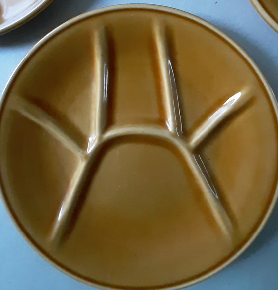 Image 1 of Borden Boch jaren'60 honingkleur