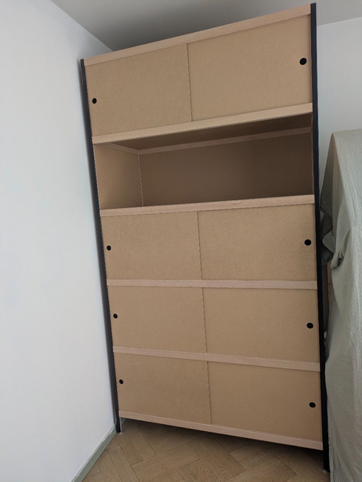 Kewlox tall cabinet 221x120x62