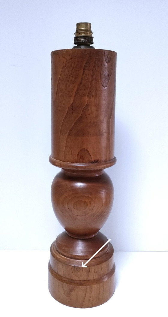 Image 1 of grande lampada in rovere massello con timbro vintage