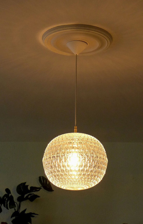 Image 1 of Lampada a sospensione vintage stile space age, ERCO, sfera in acrilico, anni '60, anni '70.