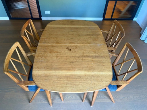 A.A. Patijn voor Zijlstra Joure. Poly Z stoelen en tafel