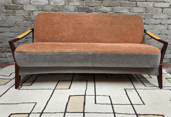 Image 1 of Vintage Scandinavische slaapbank uit de jaren 60/70 – gebeitst hout en tweekleurige stof.