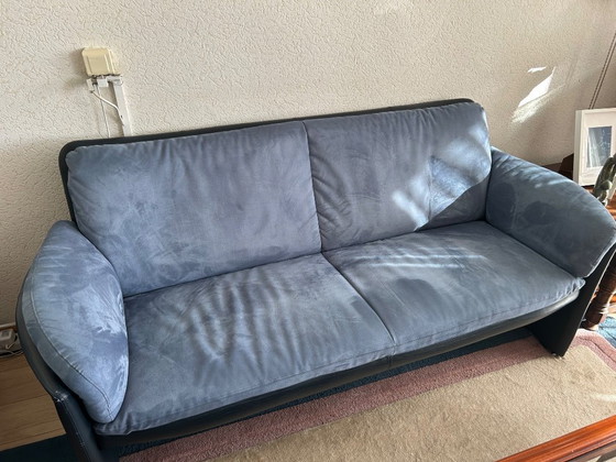 Image 1 of Leolux Bora Bora 3-2,5-1 Zits bank/fauteuil uitgevoerd in leer/alcantara blauw.