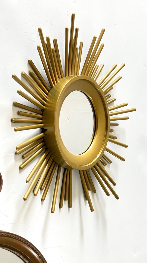 Image 1 of Vintage gouden spiegels met zonnestralenmotief