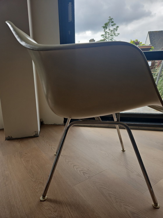 Image 1 of Vintage Fiberglass Bucket Chair by Charles and Ray Eames for Herman Miller