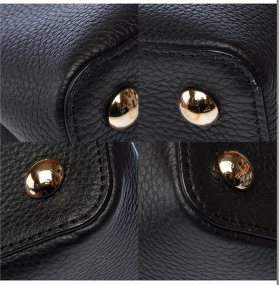 Image 1 of Borsa LOUIS VUITTON Capucines in Cuir Noir - 103320