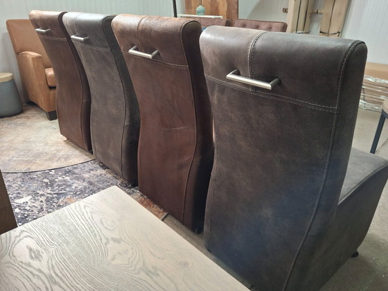 Image 1 of 4 sedie da pranzo in pelle mobili, 2 colori