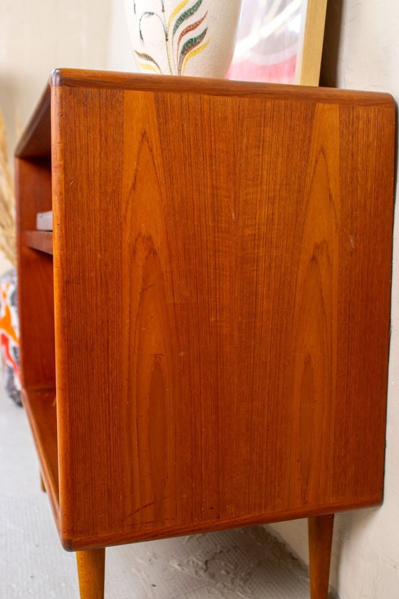 Cassettiera Hifi in teak Mid-Century di Dyrlund, anni '80 – Mobili TV, Mid Century Modern (photo 16 of 17)